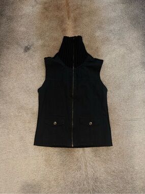 Black Sleeveless Zip Front Women's Vest with Ribbed High Collar
